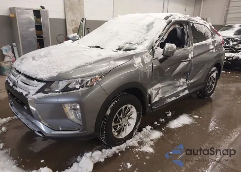 2020 Mitsubishi Eclipse Cross Es 1.5T Awc z USA, uszkodzony, nr VIN JA4AT3AA2LZ002380